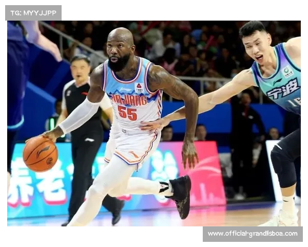 上海对战新疆 阿不都沙拉木精彩表现集锦 3月29日常规赛回顾 上海对战新疆 阿不都沙拉木精彩表现集锦 3月29日常规赛回顾